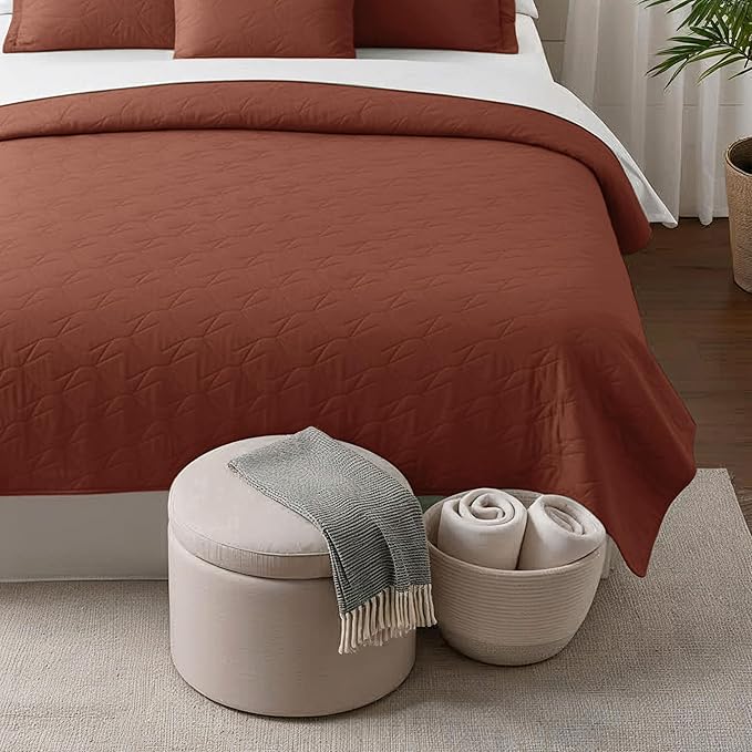Hearth & Harbor King Quilt Set – All-Season Lightweight Bedspread & Coverlet with Pinsonic Weave - 7 Piece King Quilt Set with Pillow Shams, Mocha - King Ellipse