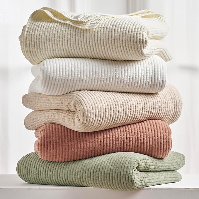 EVERGRACEHOME Cotton Coverlet Set King Size 3 Pieces, Lightweight Soft Ribbed Matelassé Bedspread Quilt Set, Cozy Oversized Quilted Bedding Set with 2 Pillow Shams for All Seasons, Ivory White
