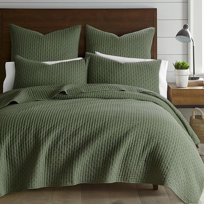 Levtex Home Cross Stitch Reversible Twin XL/Twin Quilt Set (68x86in) with 1 Pillow Sham (26x20in) - Stitch Texture - Forest Green - Cotton Twin Size Quilt Bedding Set - Lightweight, Soft, Pre-Washed