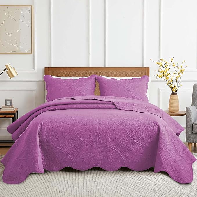 MOONLIGHT20015 10 Pack Twin Quilt Bedding Set (68" x 86") - Bulk Wholesale for Hotels, Guest Bedroom & Airbnbs - Lightweight Microfiber Reversible Floral Embossed Quilts Bedspreads (Purple)