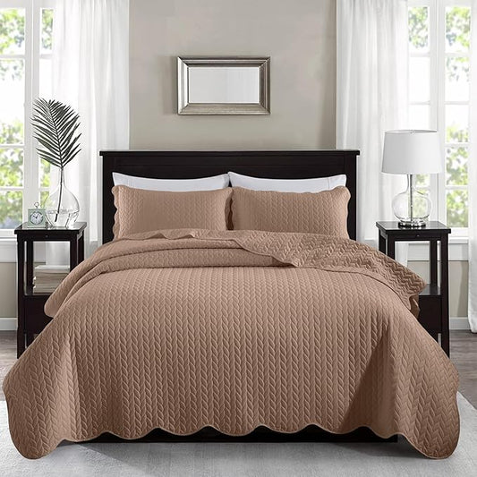 MOONLIGHT20015 Quilt King Size (106" x 96") with 2 Pillow Shams (20" x 36"+2") for All Seasons - 3 Pcs Lightweight Bedding Set Reversible Coverlet Embossed Quilted Bedspread (Beige)