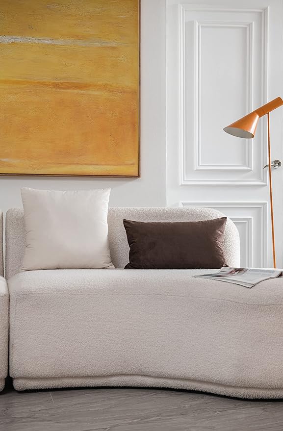 Throw Pillow Covers 18x18 Cream: Pack of 2 Cozy Soft Velvet Square Modern Luxury Decorative Throw Pillow Cases for Sofa Couch Living Room Bed Home Decor