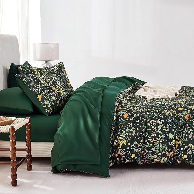 Wake In Cloud - Floral Duvet Cover Set, Shabby Chic Cottage Garden Botanical Flower Style with Elegant Wildflower Pattern, Soft Lightweight Bedding, 3 Pieces, Dark Green, Twin/Twin XL Size