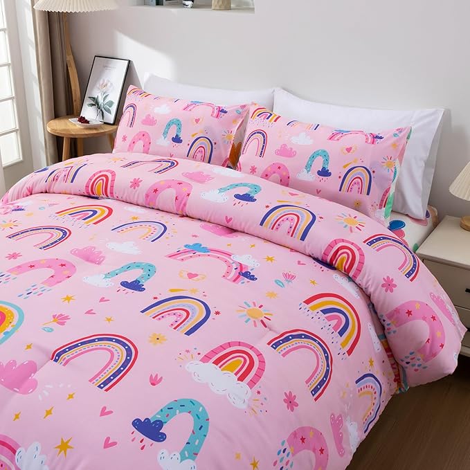 Btargot Lightweight Soft 3 Piece Rainbow Comforter Set with 2 Pillow Covers, Cartoon Love Hearts Suns and Stars Bedding Set for Girls Boys Kids, Full Light Pink