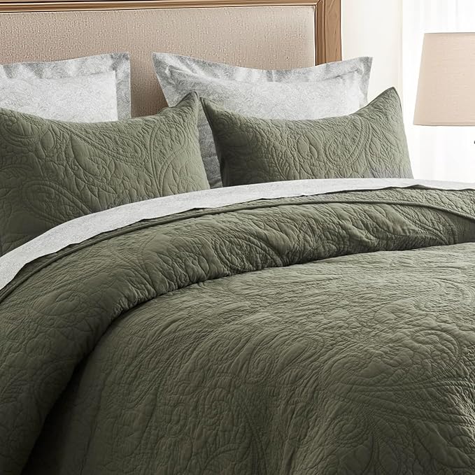 EVERGRACE 100% Cotton Paisley Quilt Set, Queen Size 3 Piece Set – Prewashed Lightweight Bedspread with 2 Shams, Soft & Breathable Coverlet for All-Season Comfort, Olive Green