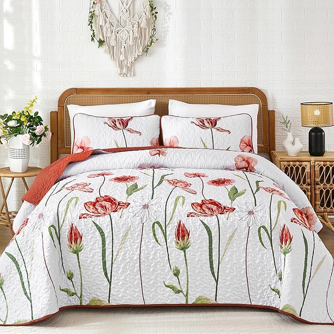 WONGS BEDDING Red Quilt Set King Size, Cute Red Floral Botanical Bedspread Bedding Set with 2 Pillowcase, Lightweight Farmhouse Coverlet Set for All Season (104"x90")