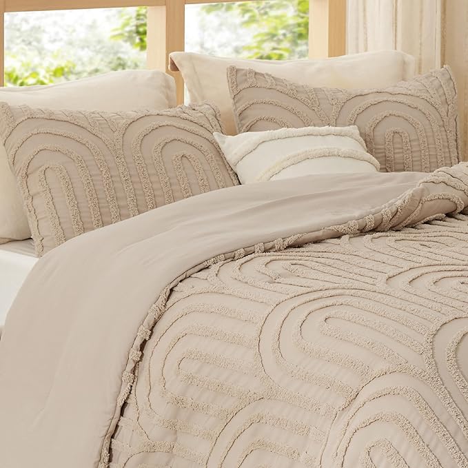 Bedsure Boho Tufted Khaki Comforter Full Size, GentleSoft™ 3 Pieces Boho Farmhouse Decor Bedding, Arch Shabby Chic Bedding for All Seasons, 1 Bed Comforter, 2 Pillow Shams, 82x86 Inches
