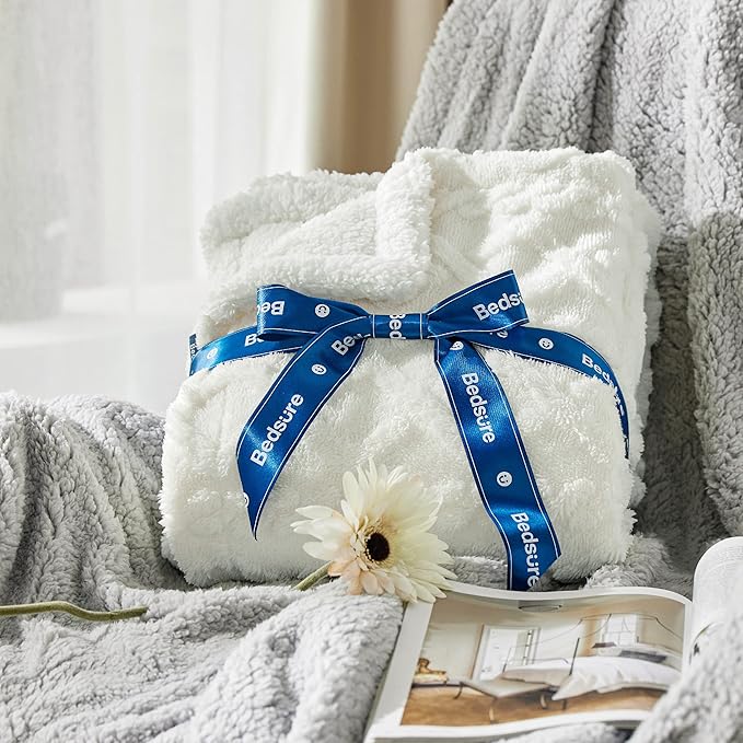 Bedsure Gentlesoft Sherpa Queen Size Blanket for Bed - Fleece Fluffy & Cozy Cable Jacquard Tufted for Women Gift, Thick and Warm Christmas Blanket for Winter, Cream, 90x90 Inches
