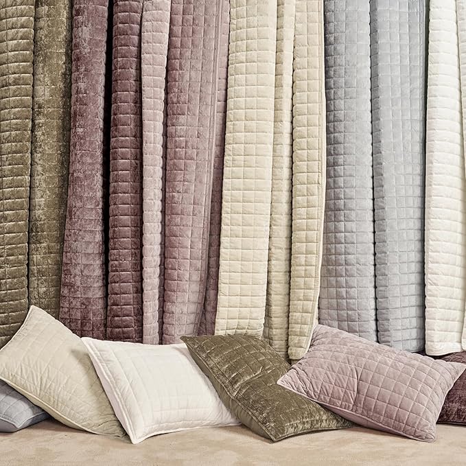 RECYCO Luxury Velvet Quilt Set King Size Bedding Sets, Ultra Soft Velvet Comforter Set, Lightweight Channel Box Stitch Oversized Bedspread Coverlet for All Season, with 2 Shams, Urban Taupe