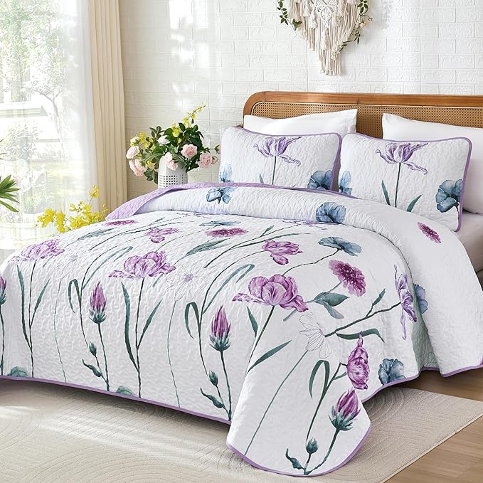 WONGS BEDDING Purple Queen Quilt Set, 3 Pieces Light Purple Floral Bedspread Coverlet Set, Lightweight Spring Farmhouse Cute Botanical Quilts Bedding Set (96"x90")