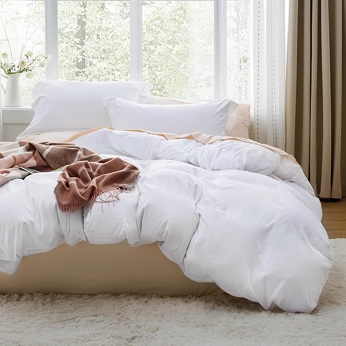 Bedsure Bright White Duvet Cover Queen Size - 3 Pieces Prewashed Extra Soft Bedding Set, Includes 1 Duvet Cover 90x90 Inches with Zipper Closure & 2 Pillow Shams, Comforter Not Included