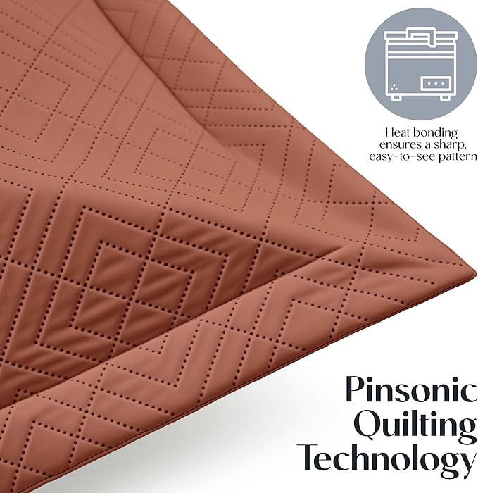 Hearth & Harbor King Quilt Set – All-Season Lightweight Bedspread & Coverlet with Pinsonic Weave - 7 Piece King Quilt Set with Pillow Shams, Mocha - King Diamond