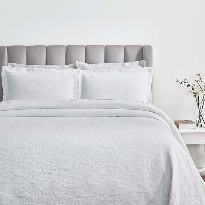 Superior 3 Piece Cotton Bedspread Set, Home Bed Decor, Decorative Bed Spread, 2 Pillow Shams, Medium Weight Blanket, Matelasse Coverlet, Bedding Essentials, Hibiscus Collection, King, White