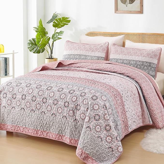 WONGS BEDDING Boho Quilt Set King, Bohemian Pink Striped Patchwork Bedspread Coverlet Set with 2 Pillowcases,Lightweight Microfiber Floral Bedding Set 104"×90"