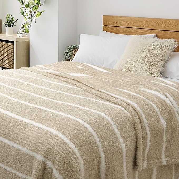 DEZ FURNISHINGS Oversized Cozy Knit Look Cloud-Soft Plush Printed Fleece Throw Blanket, Lightweight & Breathable, Queen (90" x 90"), Khaki Stripe