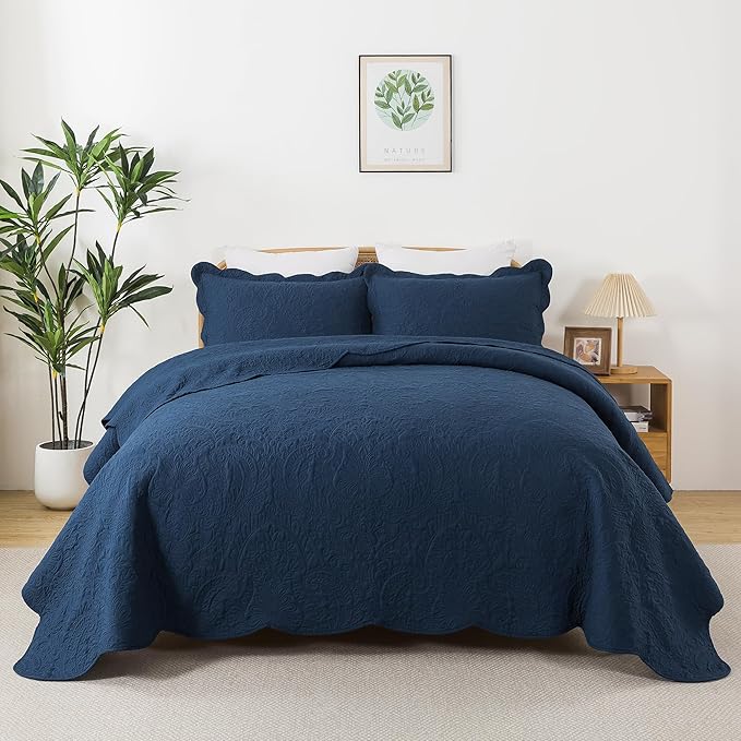 HoneiLife Queen Quilt Bedding Set - Microfiber Quilt Sets for Queen Bed, 3-Piece Lightweight Bedspreads,Reversible Coverlets Rustic Bedlinen Sets, Floral Bedding Set All Season Quilts-Navy
