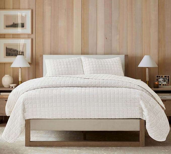 Luxurious Velvet Quilt Full/Queen Size Set 90" x98" Ultra Soft Bedding Set Quilted Bedspread Coverlet with 2 Matching Pillow Shams for All Seasons,Cream White