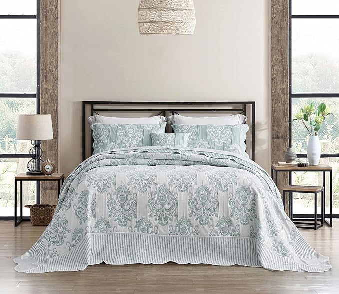 HZ & HY Oversized Queen Bedspread, Jacquard Matelasse Damask Pattern Design, Lightweight, Reversible, 5 Piece, 100% Microfiber, Queen, Green