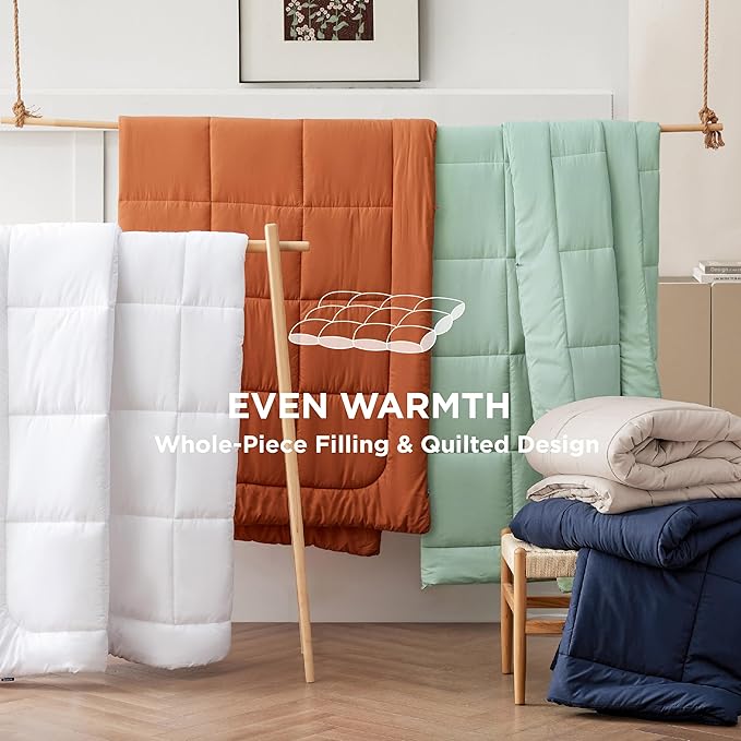 Bedsure Comforter Duvet Insert - Quilted Comforters Full Size, All Season Duvet, Down Alternative Bedding, with 8 Tabs, Gifts for Women/Men, Olive Green, Full 86 x 82 Inches
