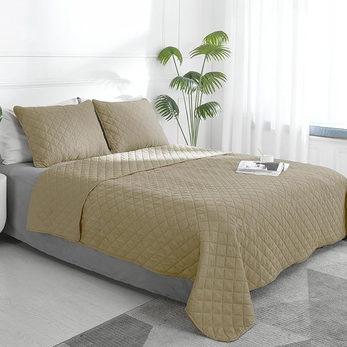 Easy-Going Twin Size Reversible Quilt Set with 1 Quilt and 1 Pillow Sham, Soft Bed Quilt Cover, Water Resistant Lightweight Microfiber Bedspread, Stain Resistant, Beige/Beige