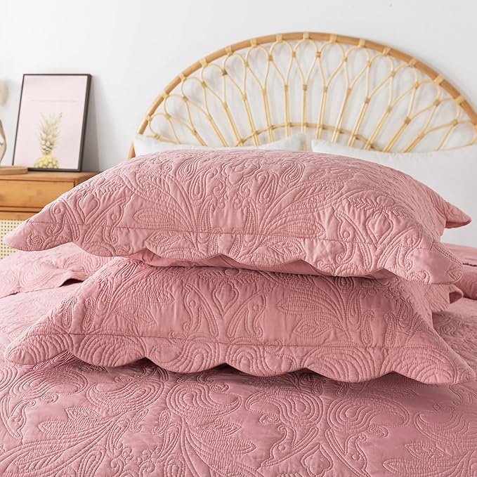 HoneiLife Queen Quilt Bedding Set - 3 Piece Microfiber Quilt Sets Lightweight Bedspreads Reversible Coverlets Rustic Bed Cover Floral Bedding Set All Season Quilts-Pink