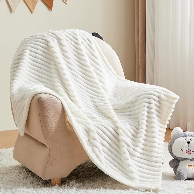 BEDELITE Baby Blankets for Boys Girls 30"x 40" - 3D Ribbed Jacquard Cute Fuzzy Fleece Blanket, Warm and Breathable Soft Cozy Infant Toddler Blanket for Newborn All Seasons Suitable, White
