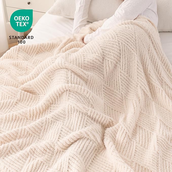 Battilo White Diamond Knit Throw Blanket for Couch and Bed, Ivory Soft Textured Chenille Blanket, Cozy Lightweight Decorative Blanket for Sofa, 50"x60"