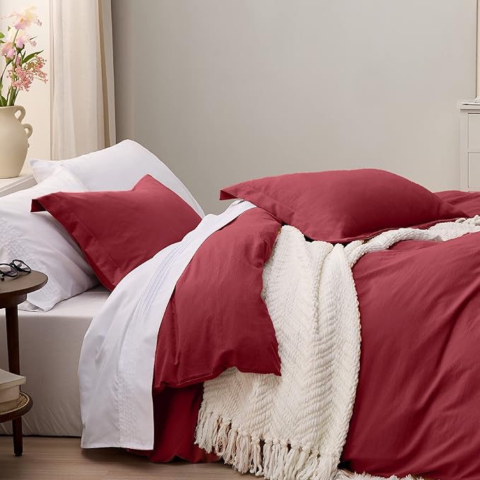 Bedsure Red Duvet Cover King Size - 3 Pieces Prewashed Cotton-Like Polyester Extra Soft Bedding Set, Includes 1 Duvet Cover 104x90 Inches with Zipper Closure & 2 Pillow Shams, Comforter Not Included