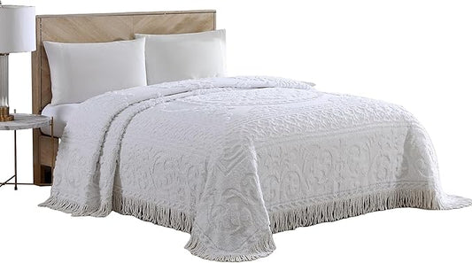 Beatrice Home Fashions Medallion Chenille Bedspread, Full, White
