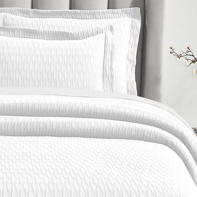 Superior 3 Piece Cotton Bedspread Set, Home Bed Decor, Decorative Bed Spread, 2 Pillow Shams, Medium Weight Blanket, Matelasse Coverlet, Bedding Essentials, Calvert Collection, California King, White