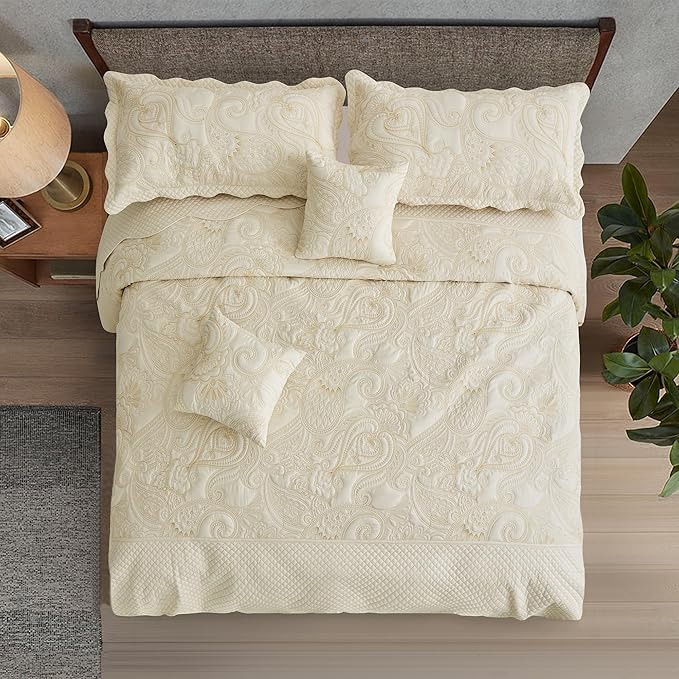 Oversized King Bedspread 138x122 Extra Wide, Paisley Pattern Design, Lightweight Bedding Cover, Reversible, 5 Piece, 100% Microfiber, California/Alaskan King, Ivory Yellow