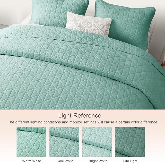 Exclusivo Mezcla Quilts King Size Bedding Set with Stitched Grid Pattern, Lightweight Summer Green Bedspreads Coverlets Bed Cover for All Seasons (1 Quilt and 2 Pillow Shams)
