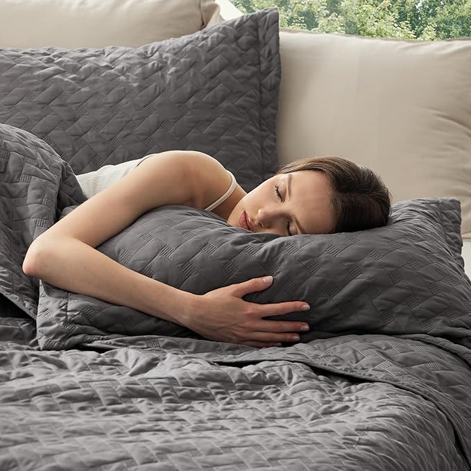 Bedsure Quilts Oversized King Size - Lightweight Bedspreads Oversized King Size with Basket Weave Pattern, Soft Quilt Bedding, Grey Comforter Coverlet for All Seasons (120" x 120")
