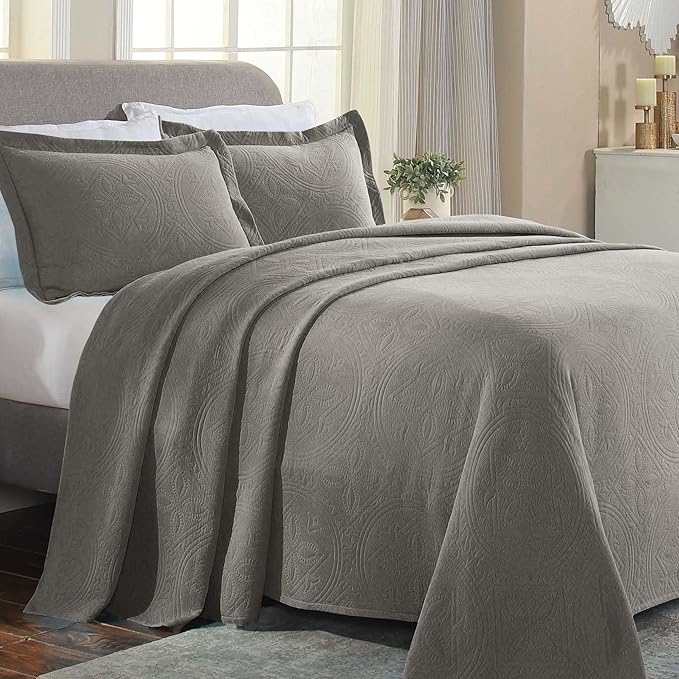 Superior 2 Piece Celtic Circles Cotton Bedspread Set, Decorative Bed Spread, Home Bed Decor, 1 Pillow Sham, Medium Weight Blanket, Matelasse Coverlet Bedding, Wedding Ring Design, Twin, Charcoal