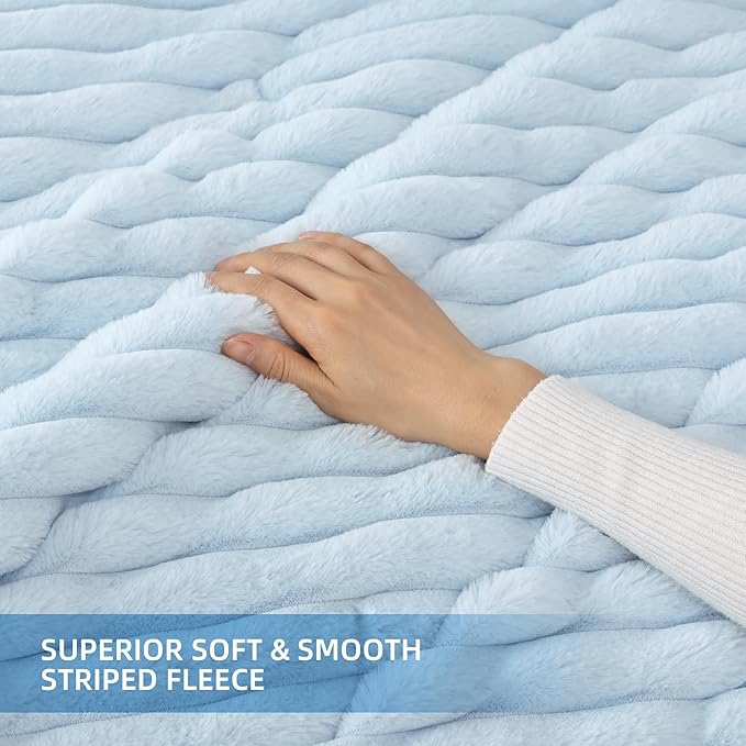Smoofy Fluffy Full Size Comforter Sets 3 Pieces - Light Blue Fleece Fluffy Comforter Set, Luxury Fuzzy Full Bed Set, Soft Comforter Full Size All Season, Heavy Faux Fur Comforter with 2 Pillow Cases