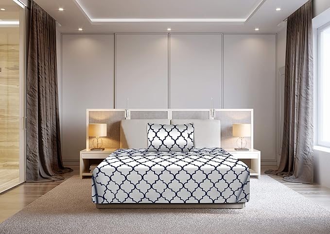 Utopia Bedding Twin Sheet Set, Soft Microfiber 3 Piece Bed Sheets with 15" Deep Pocket - Easy Care Brushed Microfiber (Quatrefoil - White)
