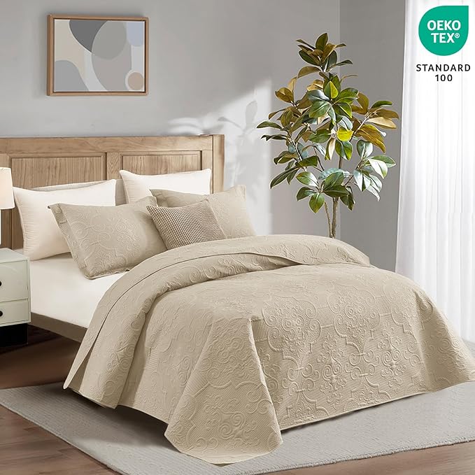 CHIXIN Quilt King Size - Damask Paisley Bedspread Coverlet Set - Classic & Gorgeous Style Bedding Cover, Ultrasonic Quilting, Reversible, Lightweight, 4 Piece, Taupe