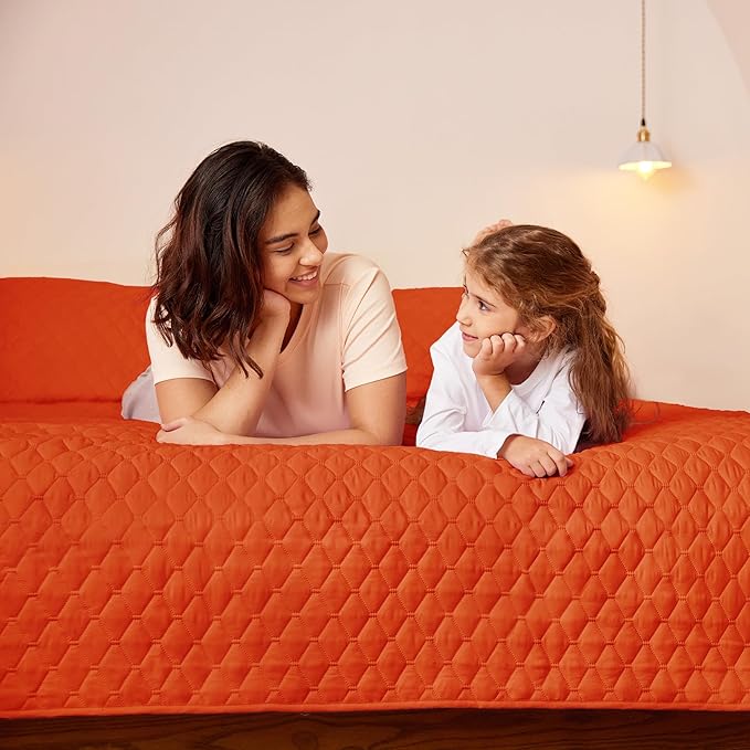Exclusivo Mezcla Reversible California King Size Quilt Bedding Set with Pillow Shams, Lightweight Quilts Cal King Size, Soft Bedspreads Bed Coverlets for All Seasons - (Burnt Orange, 112"x104")