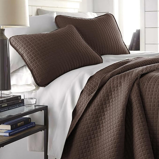 Southshore Fine Living, Inc. Twin XL Bedspread Quilt Set, Dorm Room Bedding Essentials, Stain Resistant, Machine Washable Bed Spread, XL/Twin Brown Comforter Set w/Pillow Sham, Chocolate Brown