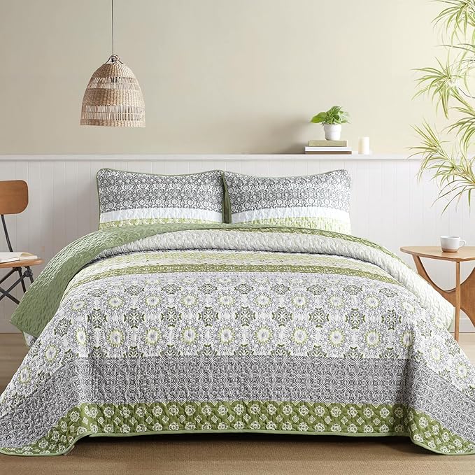 WONGS BEDDING Boho Quilt Set Queen Size,Olive Green Bohemian Striped Patchwork Bedspread Coverlet Set,3 Pieces Microfiber Bedding Set for All Seasons (96"x90")