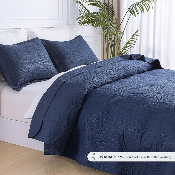 SheRest Full Quilt Bedding Set - Soft Breathable Bed Quilts, Modern Style Embossed Bedspreads, Lightweight Microfiber Reversible Coverlet for All Seasons, Navy Blue, 3 Pieces (1 Quilt,2 Pillow Shams)