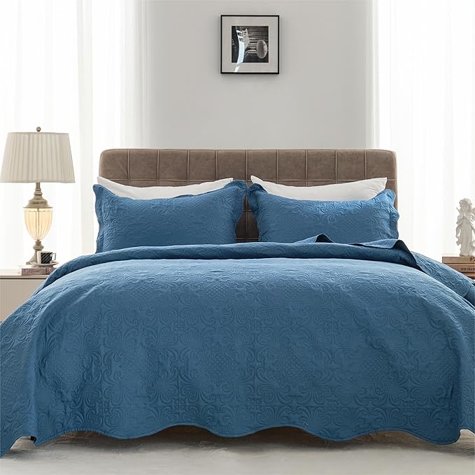 Auemtyn King Size Quilt Set 3 Pieces, Soft Lightweight Summer Bedspread, Reversible Microfiber Bed Coverlet for All Seasons, Spa Blue, Cloud-Floral Pattern (1 Quilt, 2 Pillow Shams)