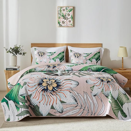 Yogeneg King Quilt Bedding Set,White Green Botanical Pattern Blush King/Cal King Quilt Set,3 Piece Lightweight Soft Summer Bedspread Coverlet with 2 PIillow Shams,All Season(Blush,110"x96")
