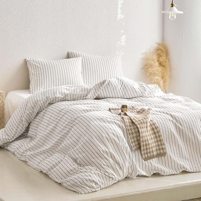 Wake In Cloud - Striped Cotton Duvet Cover Set, Ticking Stripe Vertical Pinstripe Farmhouse, 100% Washed Cotton Textured Percale Bedding Set, 3 Pieces, White, Queen Size