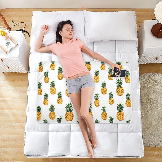 Waterproof Bed Pad Reusable Changing Pad Toddler Mattress Protector Large Pee Pad Baby Diaper Pad Soft Washable Liner White Pineapple