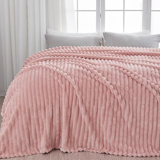NEWCOSPLAY Super Soft King Blanket Pink Premium Silky Flannel Fleece 3D Ribbed Jacquard Lightweight Bed Blanket All Season Use (Pink Ribbed, King(90"x110"))