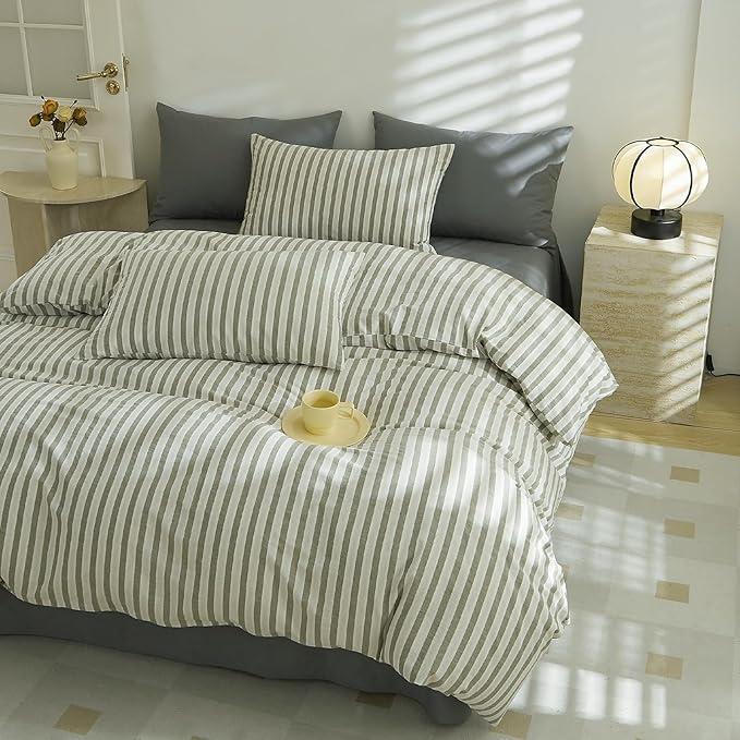 LifeTB Full Size Comforter Set Grey Striped Comforter Set, 3 Pieces Retro Stripes Pattern Printed Comforter with 2 Pillowcases, Fluffy Soft Lightweight Breathable Striped Bedding Set for All Seasons