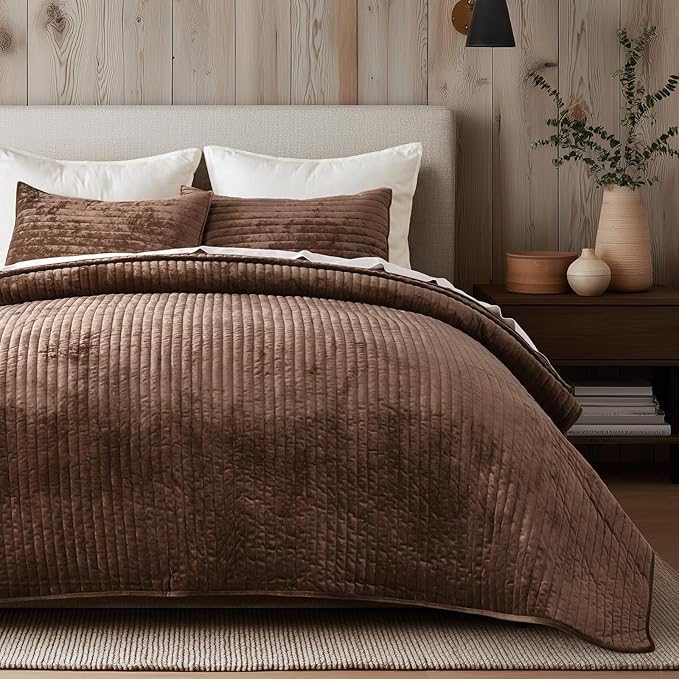 EVERGRACE Velvet Quilt Set California King 118'' x 106'', Luxurious Soft Striped Channel Bedding Set, Lightweight Velvet Comforter for All Season, Oversized Bedspread Coverlet w/ 2 Shams, Rust Brown