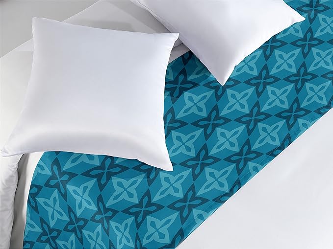 Lunarable Flower Bed Runner, Moroccan Flowers Design Geometric Blossoming Petal Pattern, Decorative Accent Bedding Scarf for Hotels Homes and Guestrooms, King, Ocean Blue