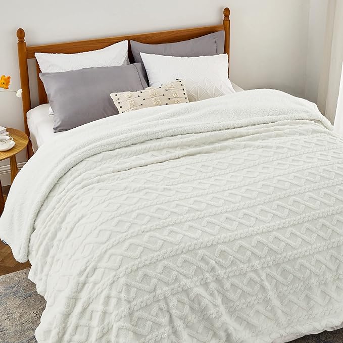 Bedsure Gentlesoft Sherpa Queen Size Blanket for Bed - Fleece Fluffy & Cozy Cable Jacquard Tufted for Women Gift, Thick and Warm Christmas Blanket for Winter, Cream, 90x90 Inches
